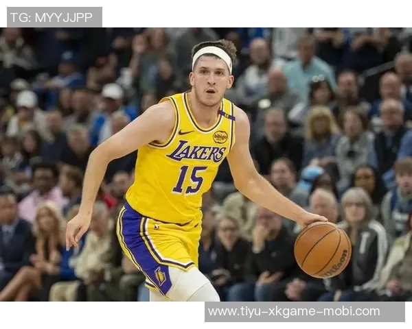 小里弗斯谈保罗运动能力下滑依靠智慧打球已久